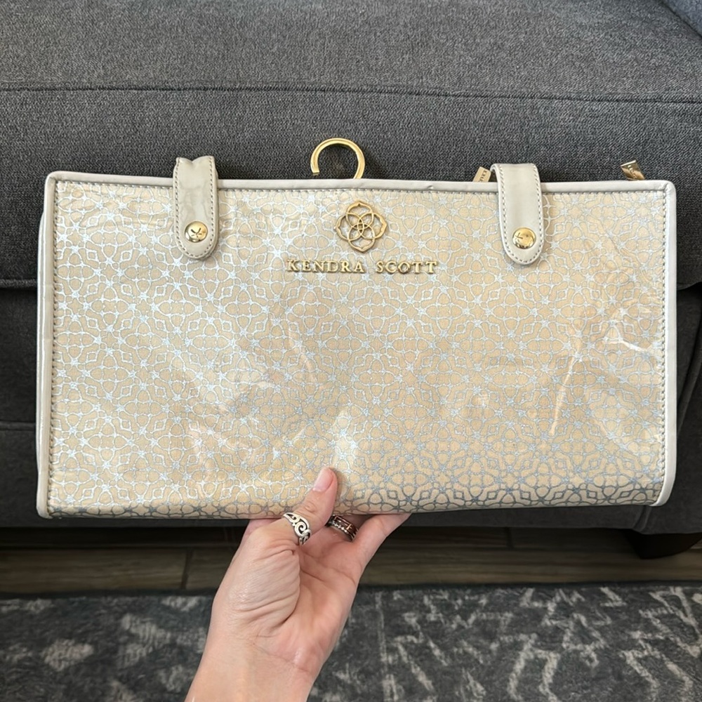 Kendra Scott jewelry travel organizer